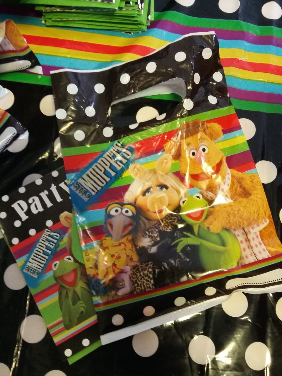 inspiraVicC's tweet photo. It's #muppetmadness at @opencinemalancs! @NCS teams are supporting this fantastic local charity, with FREE CAKE &amp; themed activities for children.  Every Tuesday, we'll be showing a Muppet film for local families. Come &amp; join the fun! #socialaction #NCSLancashire @inspiraforlife https://t.co/6G1EfLxOZO