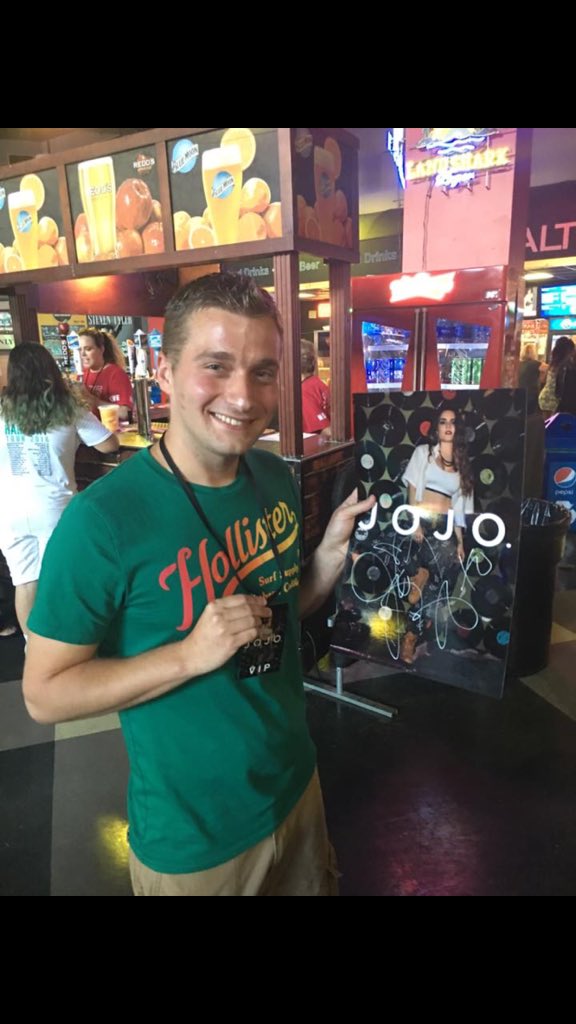 Two Years ago today I met <a href="/iamjojo/">Joanna</a> One of the BEST days of my life!! ❤❤❤❤❤❤❤