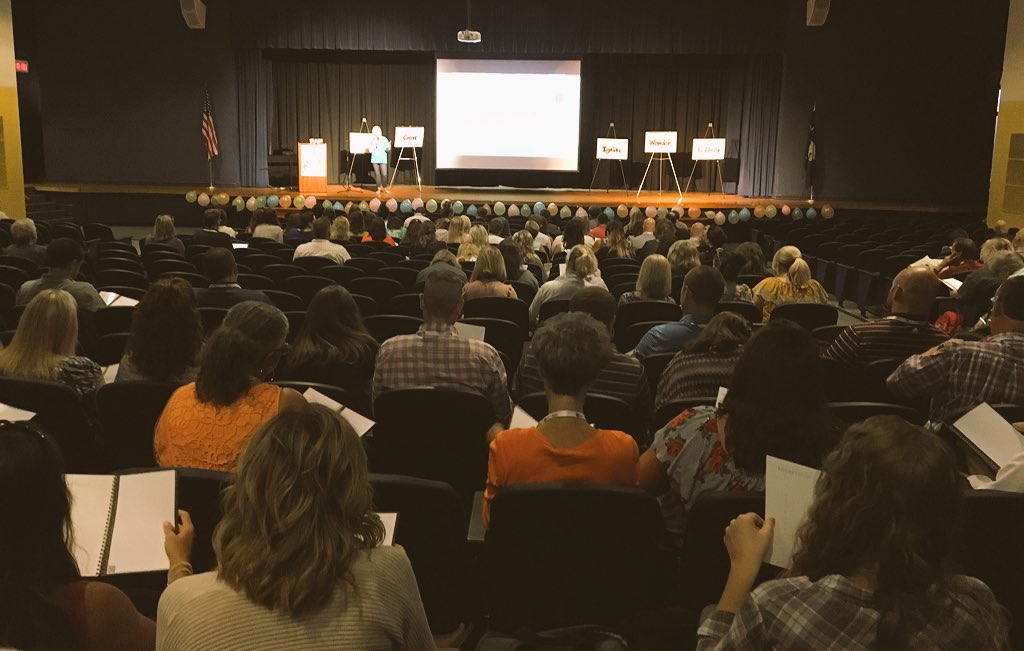 SMcKinney21's tweet photo. Ready for a day of fun &amp; learning at #ASD1 #EdTech Summit! #a1techsplat @edtechteam @guntk @TerryMcAuliffe @KHearne https://t.co/IPeg18A2a4