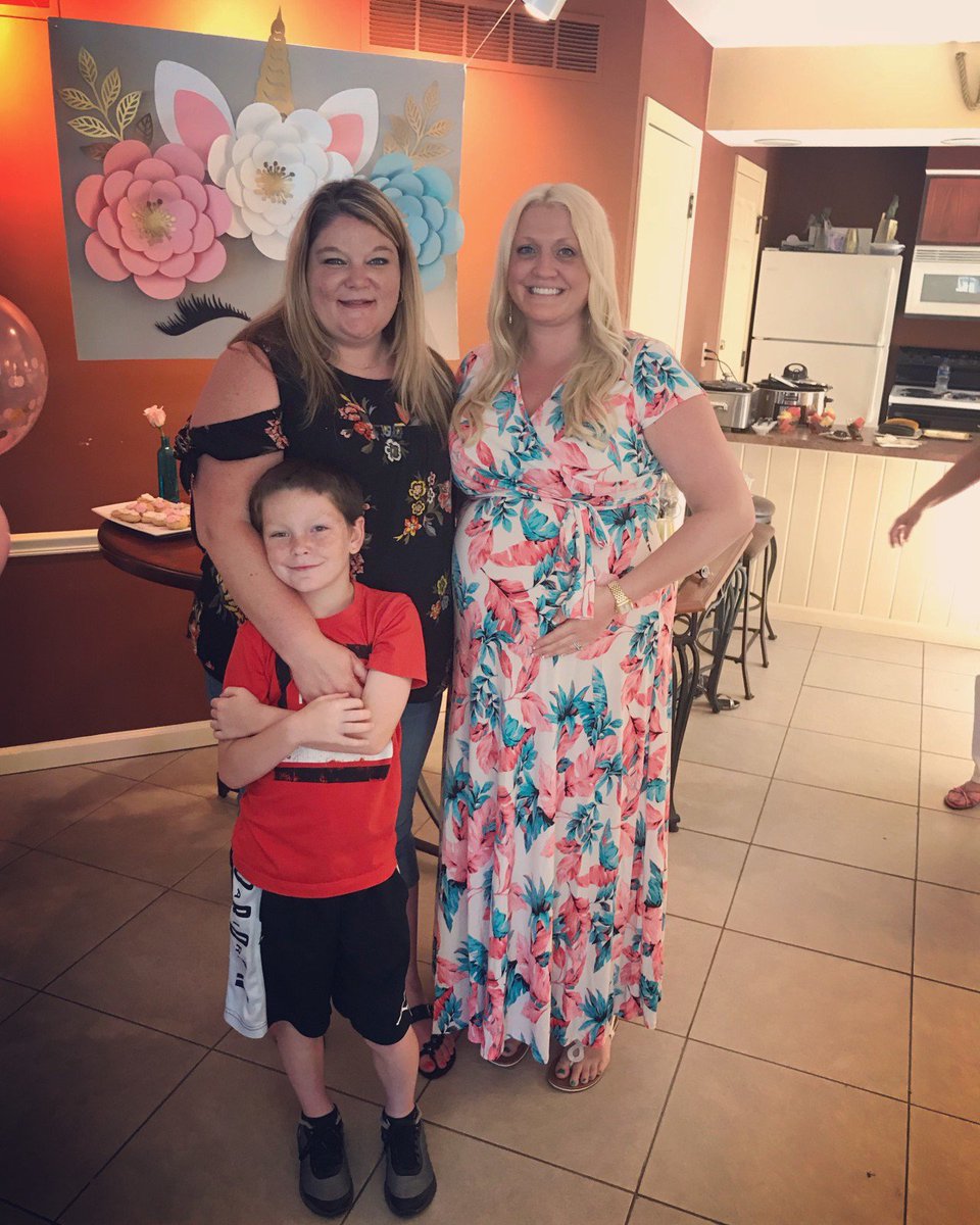 trustaff's tweet photo. My favorite thing about working at trustaff is the people!! I have met so many great people here, some that I have developed friendships with that will last the rest of my life. My coworkers are more like family. My nurses are like family. I love my job and ... #RecruiterTakeover https://t.co/7PtDA9HHhS