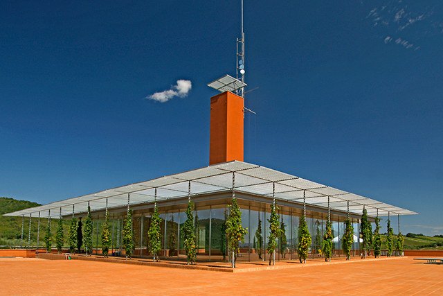 ArchDigest's tweet image. The 19 best vineyard designs around the world: archdg.co/eVmsouq