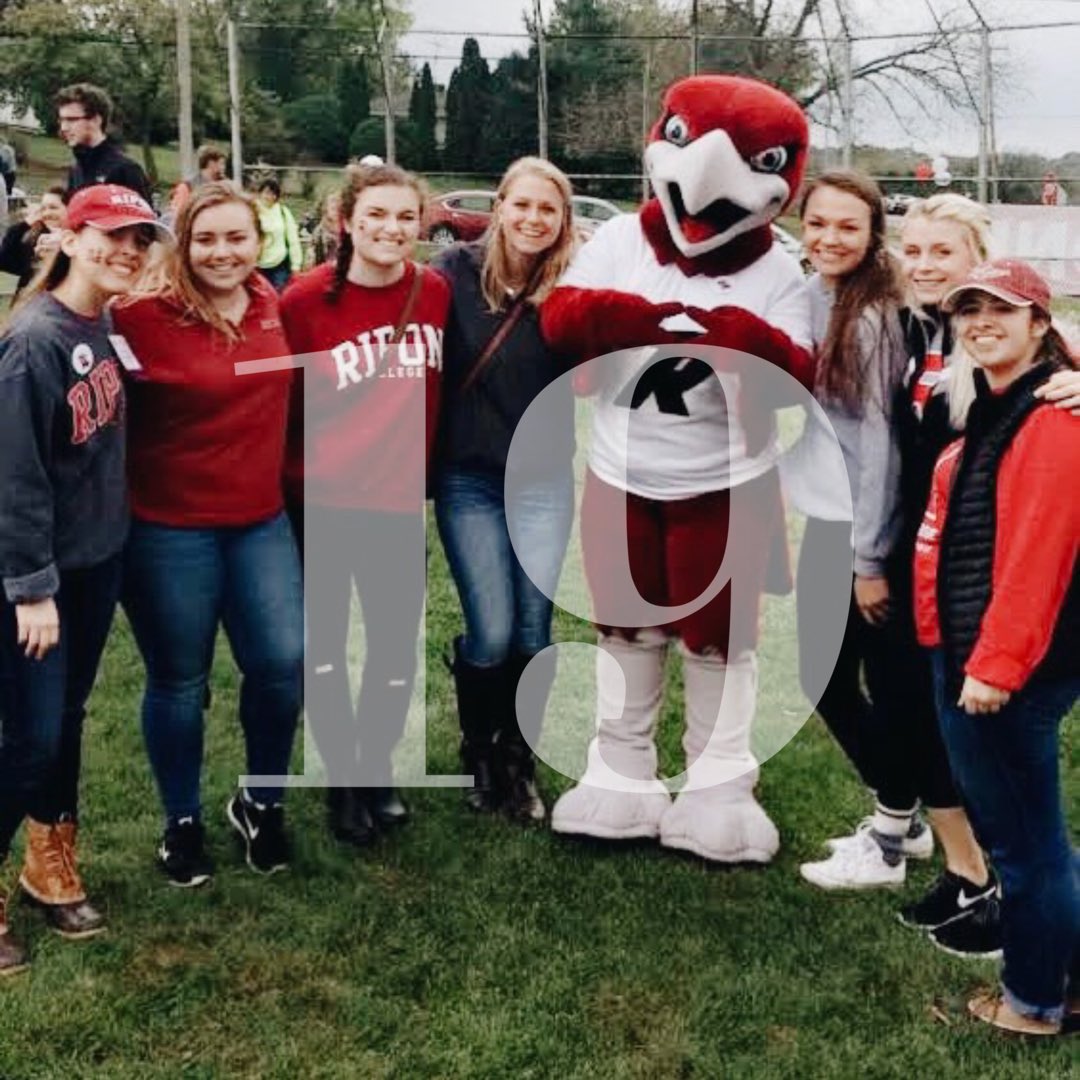 RCADPi's tweet photo. In 19 days, I get to cheer on the RedHawks at football games with my sisters - Sister Kailee ♥️🏈 #CountdownToSisters #rcadpi #wiadpi #wlfeo https://t.co/MZ42W9Pi7k