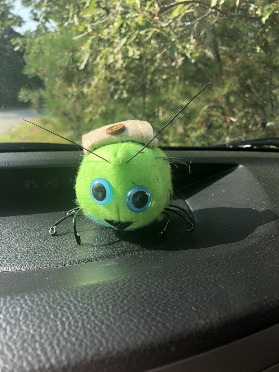 cterrillteach's tweet photo. Green Bean and I are off for his first adventure for a @masscue meeting and retreat in Lunenburg, Ma. Not a far trip but an adventure no less! Green Bean is excited to meet the COMM COMM crew!! #bringyourbug #loveyourbug Thank you @mrtwhalen for my new pal! https://t.co/EbBRbabBA1