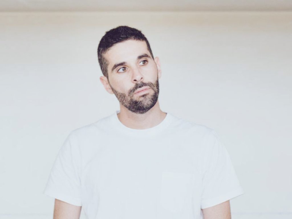 FFandangoSpain's tweet photo. Hoy felicitamos a nuestro querido @aleacostamusic ! Esperamos que pases un día estupendo rodeado de la gente que te quiere!! 😊🎂🎉😘 https://t.co/8VHIav8g1R