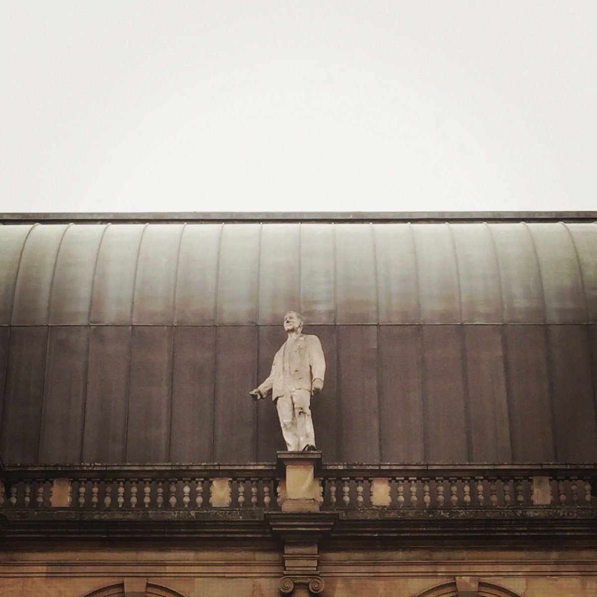 Lovely to pass through Harrogate on our travels up north #TouchTravels #victoriashoppingcentre #harrogate #northyorkshire #statue #photography #building #travel #innovation #packaging #packagingdesign #touchdesign