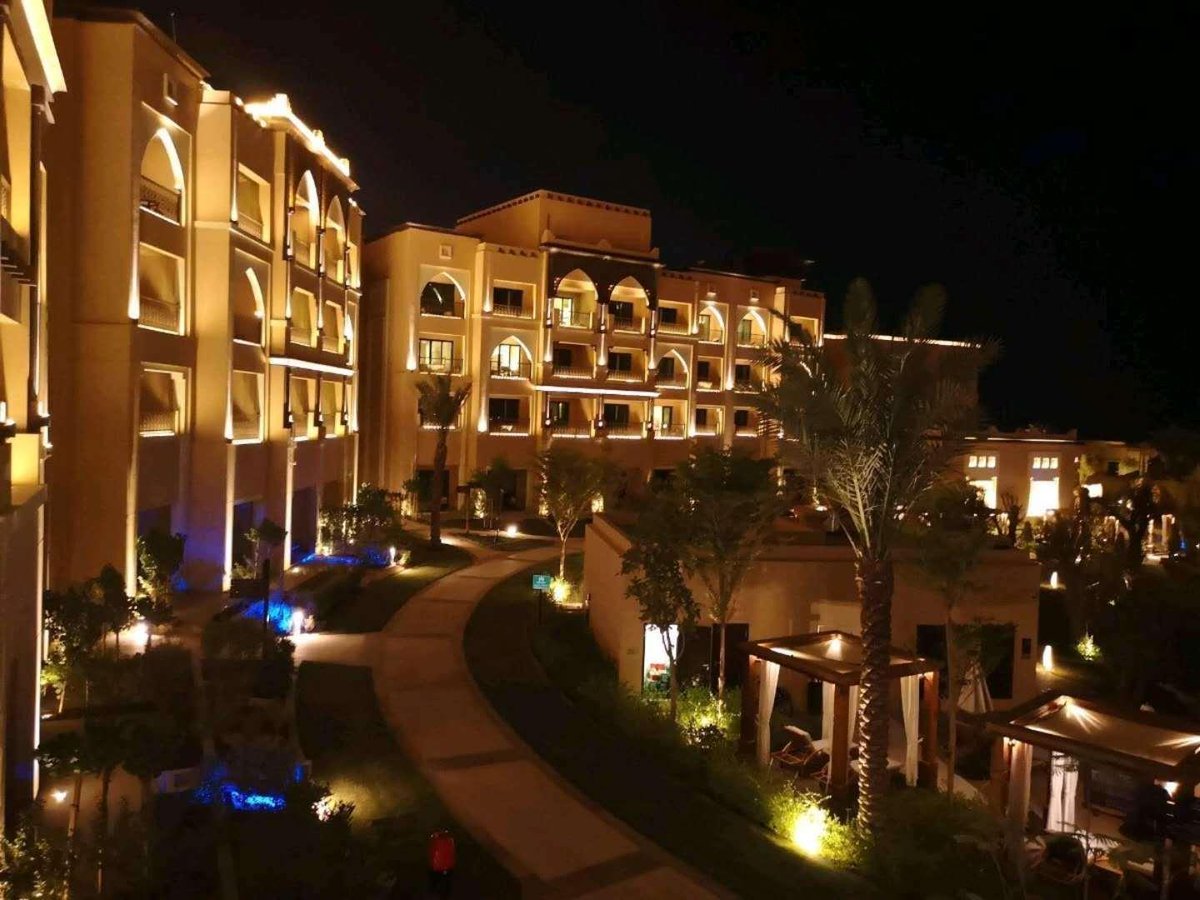 Serena_JRLite's tweet image. Unique design &amp;amp; reliable product create amazing project! #Ledline #Flex #Mini The villa lighting project completed by our customer set an excellent example. Thanks for the owner's appreciation and trust, JRLite will keep moving and developing more innovative products!