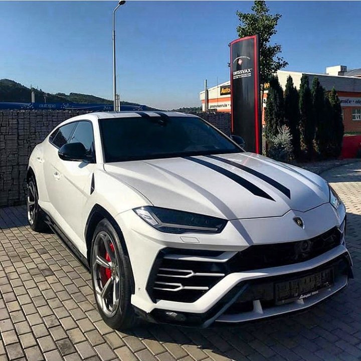 Emperorbrand's tweet photo. Lamborghini Urus looking mean. #Emperor #CityPlaying https://t.co/x1BSyfQnHc