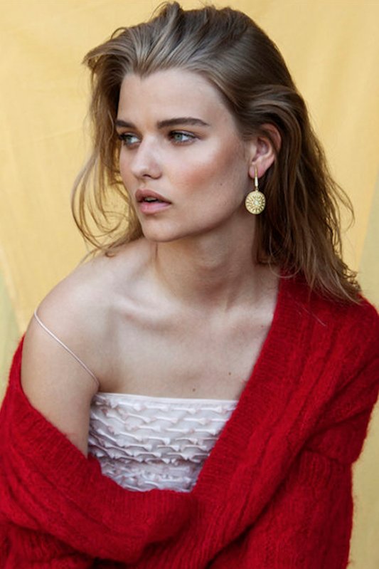 LeManagement_'s tweet photo. Maria Pedersen looks absolutely SMASHING in the newest issue of @mymagazine 🌸🌸🌸 #LMgirls #MariaPedersen #lemanagement https://t.co/oBJtpF0NVe