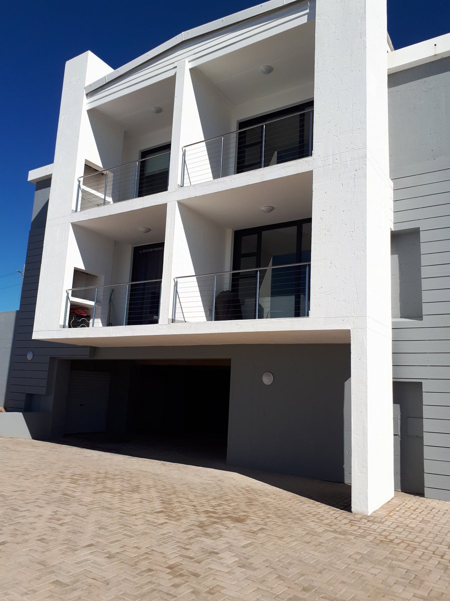 diaz_prop's tweet photo. INVEST NOW BE THANKFUL LATER!

BRAND NEW GROUND FLOOR APARTMENT WITH SEA VIEW - ISLAND VIEW

#INVEST#PROPERTIES#TODAY#PROPERTYFORSALE#

PRICE: R 1 195 000
85M2
LEVIES: R650

Danelle Eksteen 
060 858 3819
dias@macyoung.co.za https://t.co/cPgZHBtvQb