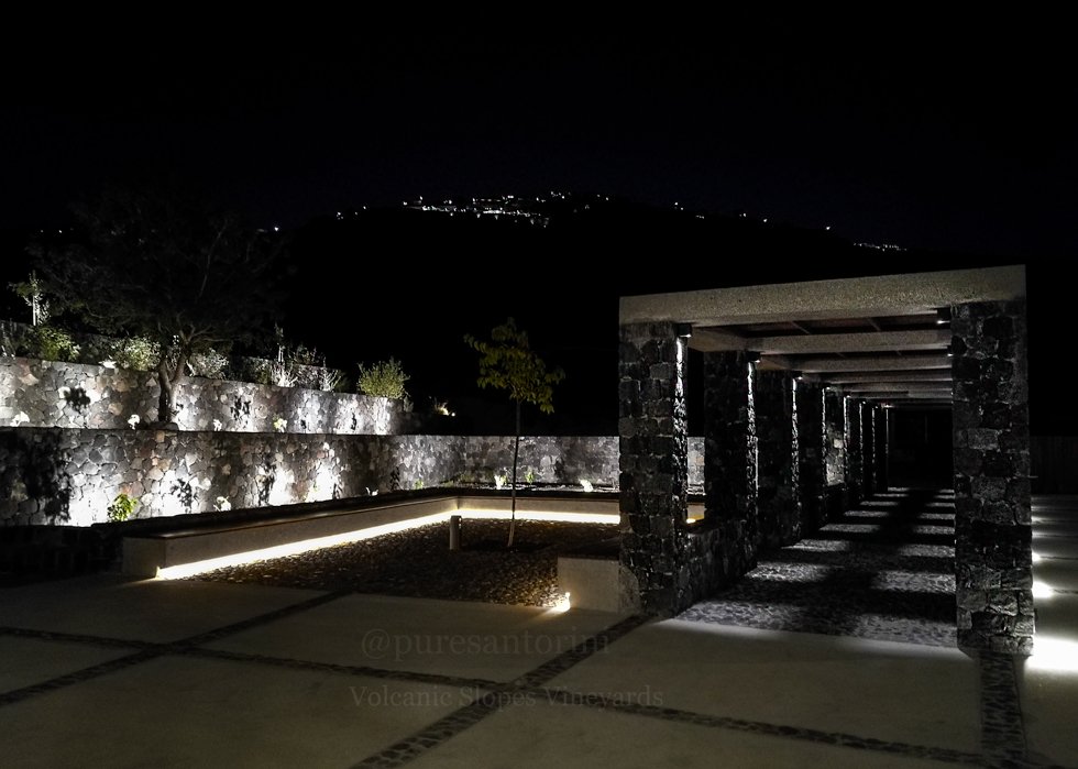 VSVwinery's tweet image. Volcanic Slopes Vineyards; The winery and wine-tasting:
☎️Tel: +30 2286 031368; facebook.com/puresantorini
#Puresantorini #winery #vsv #winetasting #greekwines #santoriniwines #wineyards #santoriniassyrtiko #volcanicslopesvineyards #santorini #assyrtiko #winelover