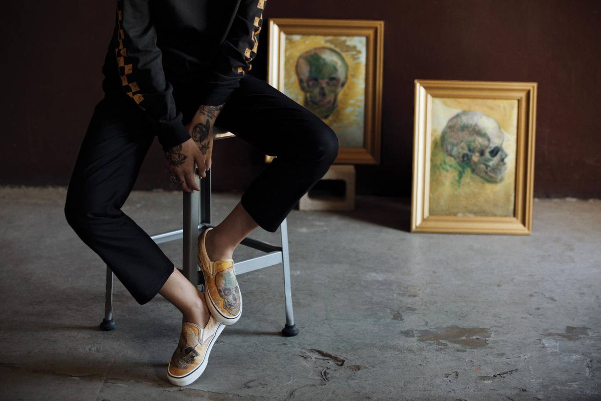 lacriaturacreat's tweet photo. Así es la colección de Vans inspirada en los cuadros de Van Gogh ¡LO QUIERO TODO! 💚 >>> https://t.co/iDl42m7asc https://t.co/cbvSLgTig8