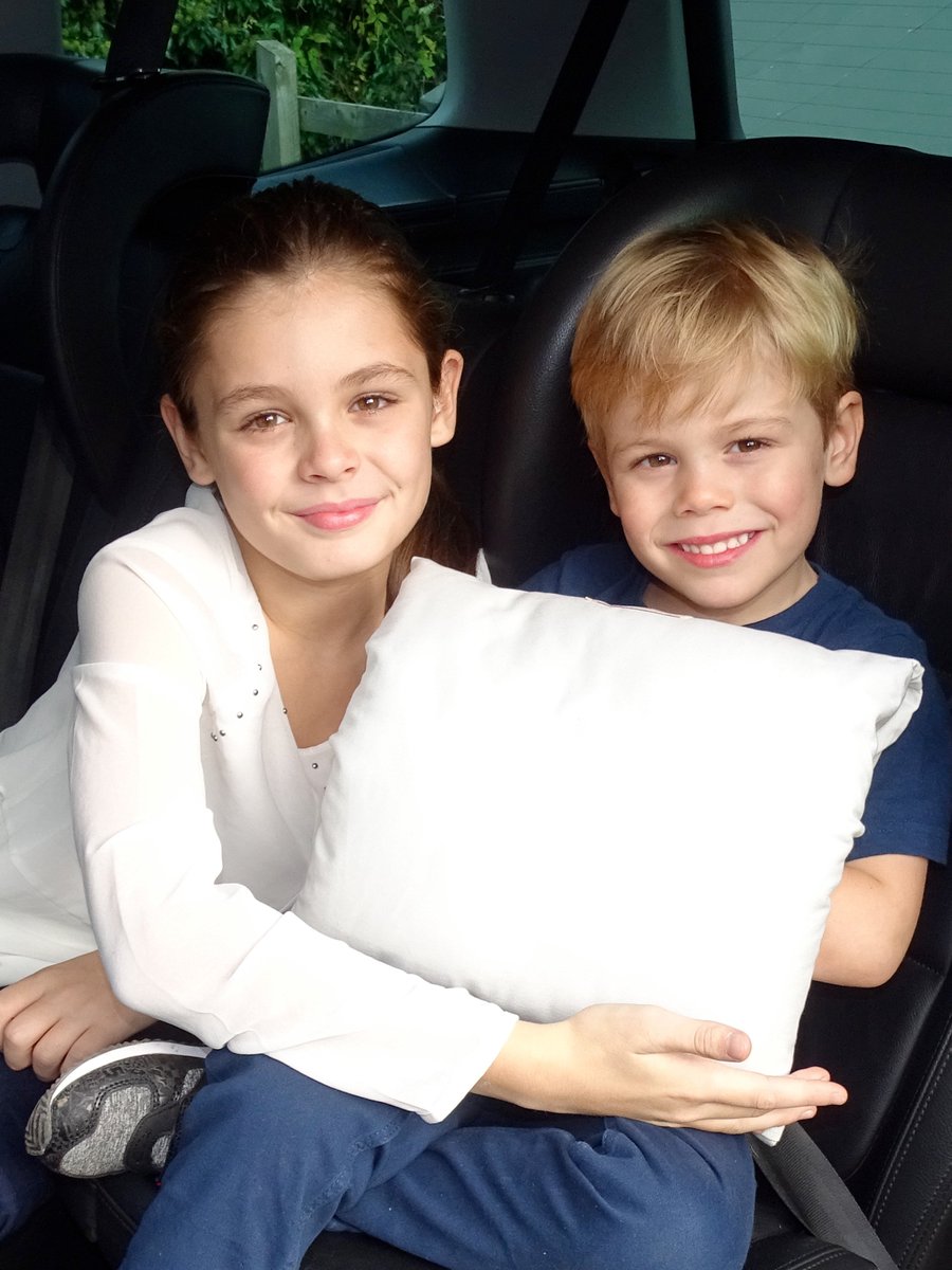 Travel in comfort with our HushCush #LBPawards2018 GOLD winners 
Best Travel Accessory lbpawards.com/2018-winners/
Available <a href="/weareKIDLY/">KIDLY</a> <a href="/AmazonUK/">Amazon.co.uk</a>