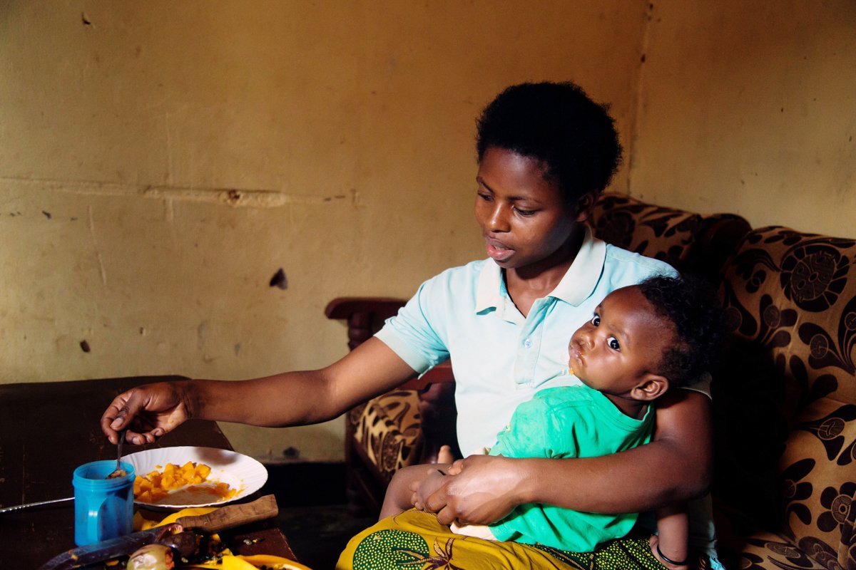 AJEnglish's tweet photo. Around 78 million newborns have a higher risk of death each year due to not being breastfed within the first hour of being born https://t.co/IUWXRsrX0c https://t.co/H95FZrRvkW