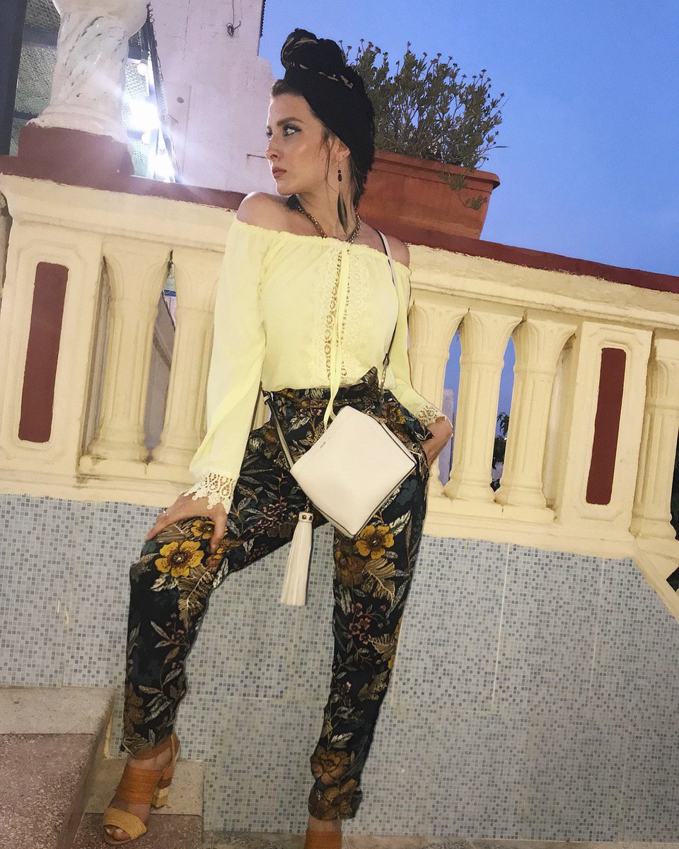 alnogoum's tweet photo. اطلالة كنزة مرسلي من سهرتها مساء أمس ❤️
@Kenza_Morsli https://t.co/TUsvM0P1fl