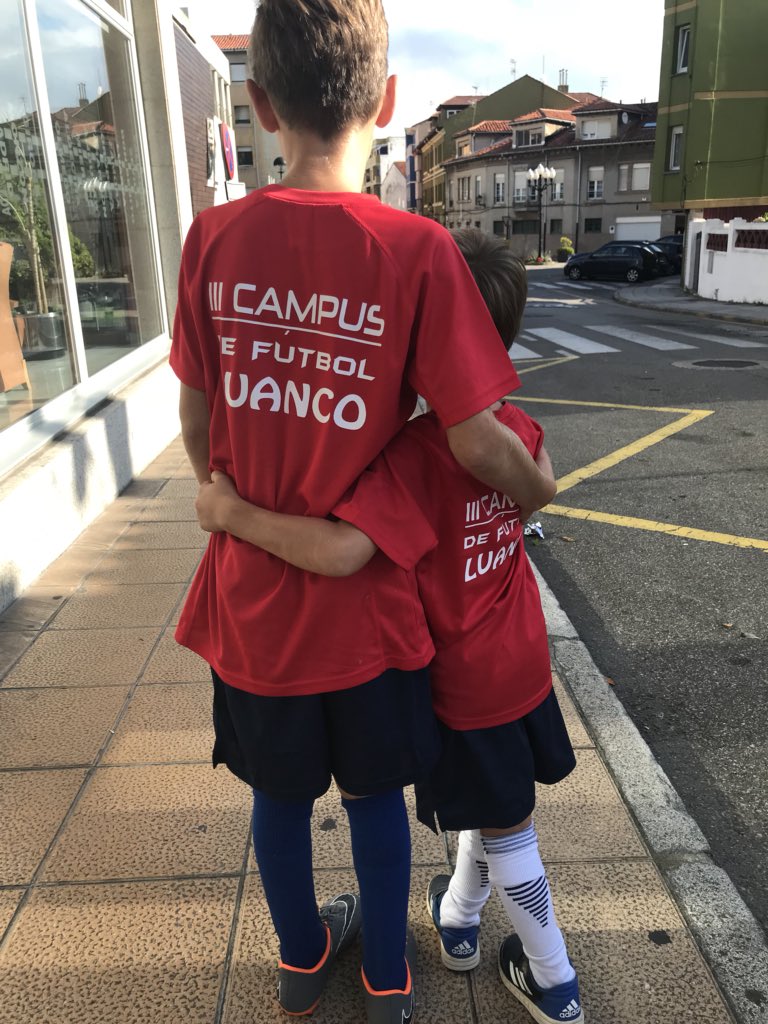 janesabs's tweet image. Boys off to football camp in Spain!! @KHDA #8weekstreak @KingsAlBarshaPE @Carlos230567