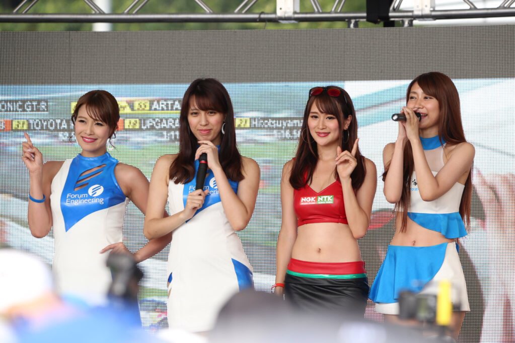 hiro_kiyo3's tweet photo. 予選2位からの決勝6位!
シーズン終盤ですが、GTでも近藤レーシングの優勝みたいなぁ✨
2018.8.5決勝より
#吉美あや
#青山由美子
#福江菜々華
#愛聖りさ
#ForumEngineering #NGK
#酒豪秘伝 #kondoracing
#supergt #富士スピードウェイ https://t.co/aKDpgfWeuj