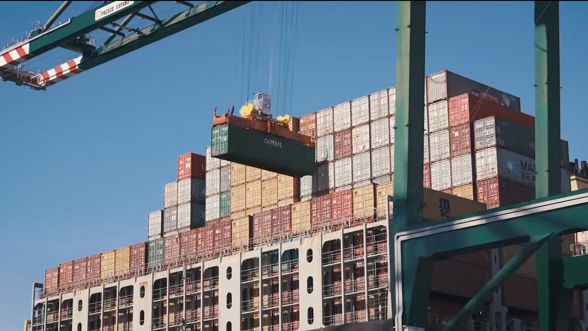 #sabiasValenciaport es el puerto líder en el Mediterráneo en el tráfico de contenedores; y con 4,83 millones de TEUs gestionados en 2017 cerró el ejercicio como el primer puerto de España