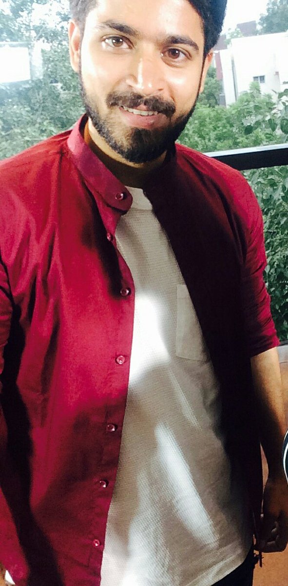 crazyaboutHK's tweet photo. Cutie Pie' recent pic 😘💕💞 dashing in red❤❤❤ @iamharishkalyan #Harishkalyan #pyaarpremakaadhal #ppk2daystogo #ppkaug9 https://t.co/b90qKQnETA