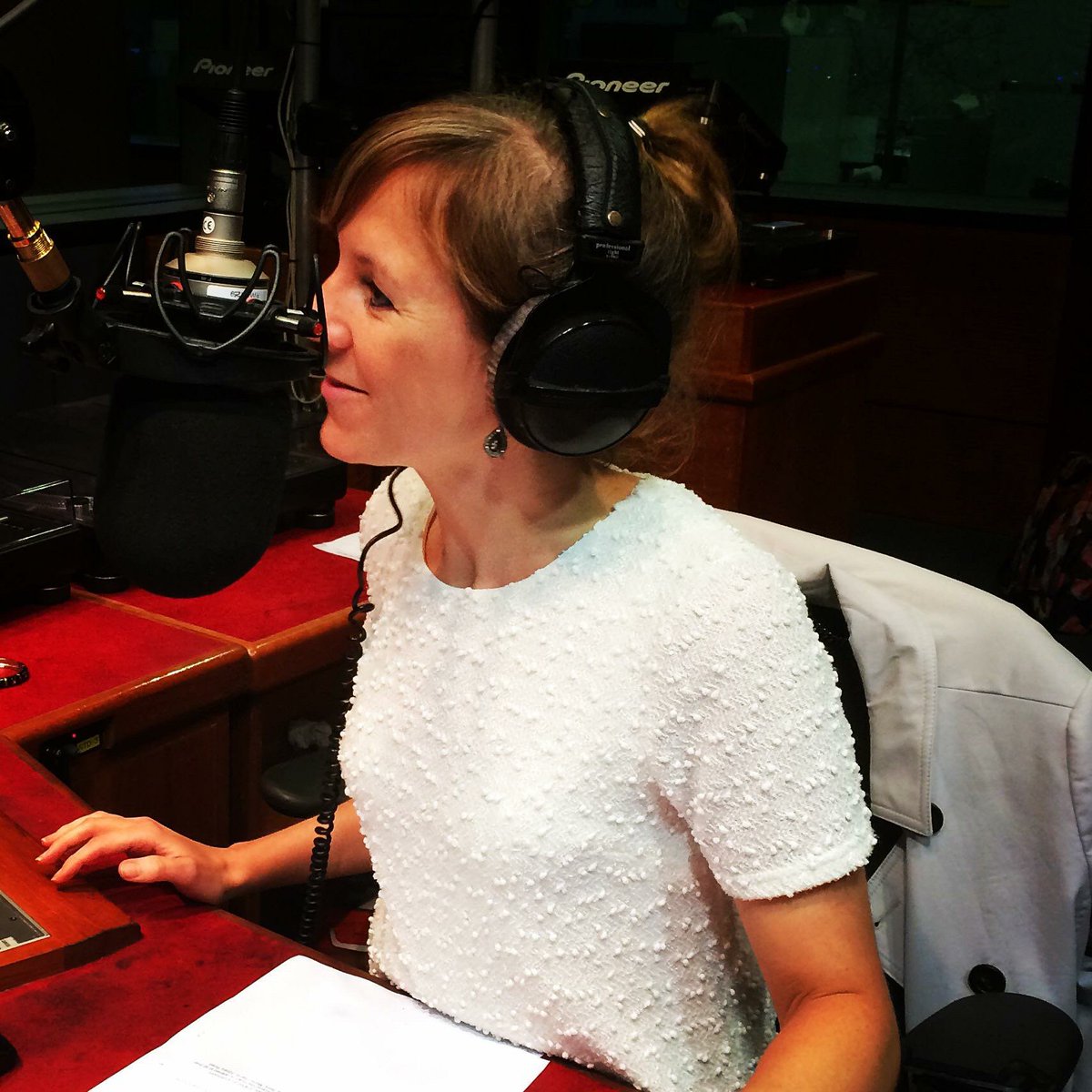 🚨 ANNOUNCEMENT 🚨

It's with many sad face emojis that we announce that <a href="/Bryles1/">Louise Brierley</a> is leaving the show after 11 amazing years. Her dedication to the scene has been massive and we hope you'll join us in saying a huge THANK YOU! 

#bbcintroducing #westmids