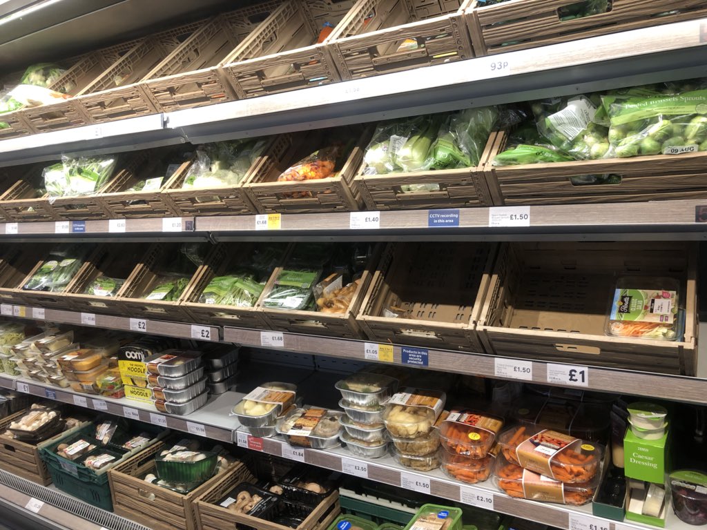 Hey @Tesco @TescoandSociety @tesconews why am I unable to buy any fruit or veg from your Bayswater, London store without it being wrapped in #singleuseplastic? Please get with the times! I’m sure this applies to all your stores!
#stoptheplastictide #PlasticFreeCoastlines