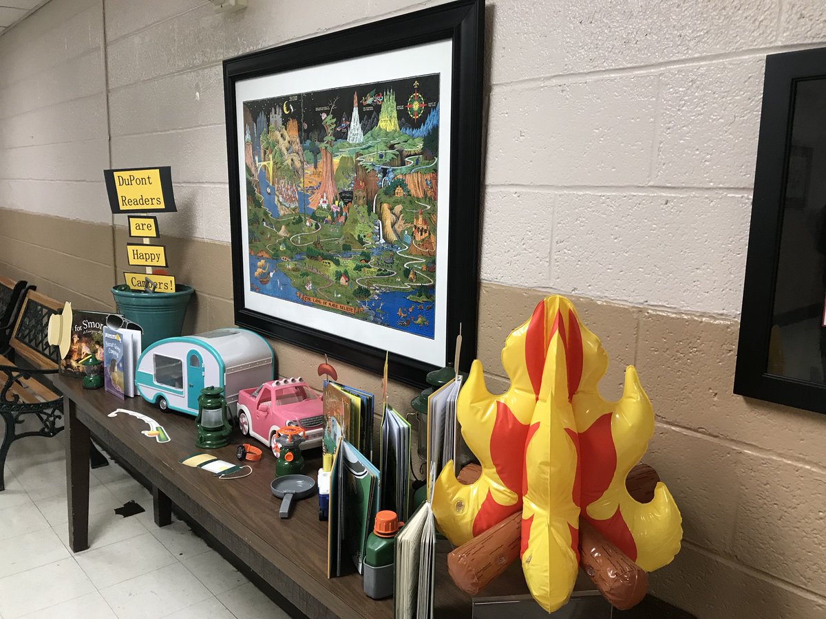 mmcmeadows's tweet photo. First day at DuPont ES! It’s going to be a great year! Meeting new friends and seeing former students &amp; WDES-TV ~ @MNPSfedprogs @LilyMLeffler @DamonCathey @MNPSNortheast https://t.co/RweaZZi24b