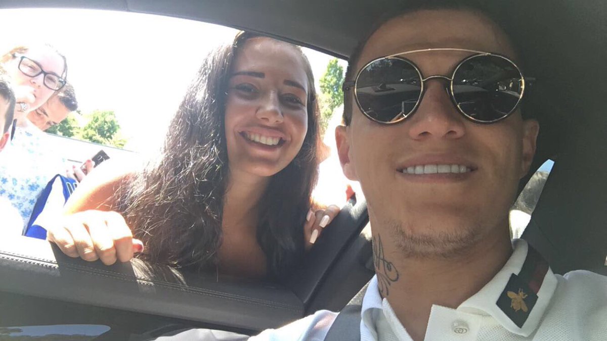 ribeiro__lena's tweet photo. 🔵⚪️💙 https://t.co/ritProucHR