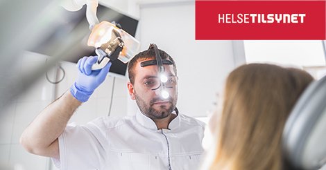 Helsetilsynet's tweet photo. Brudd på #taushetsplikt og mangler ved #håndhygiene og behandlingsplan – advarsel til #tannlege
https://t.co/ThPFmjraMn #tilsynssak #helsepersonell Bildet fra: https://t.co/iiJyBzSQ1G https://t.co/ZiZOGL2GrL