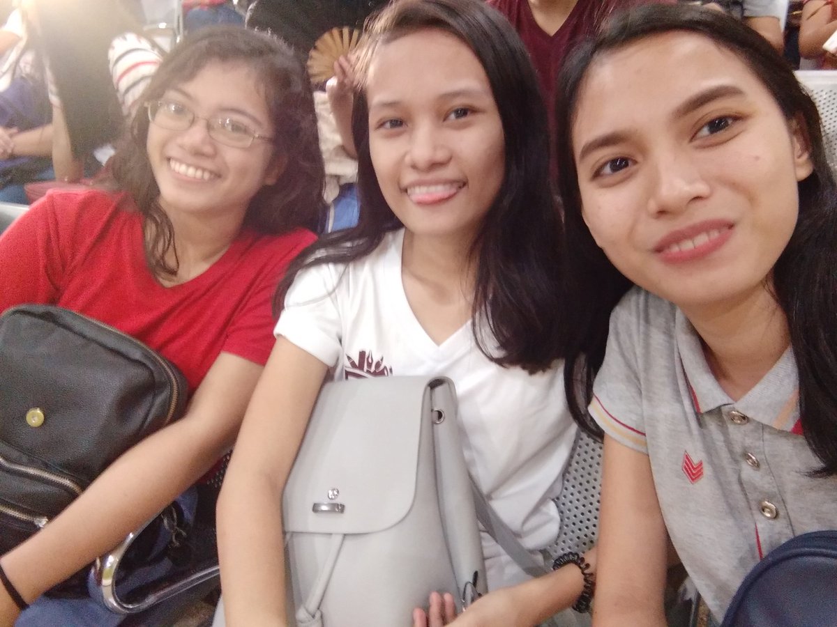 drgjNics's tweet photo. Yesterday. 😂 #teampollux 😛❤ https://t.co/z4ABIV9yrt