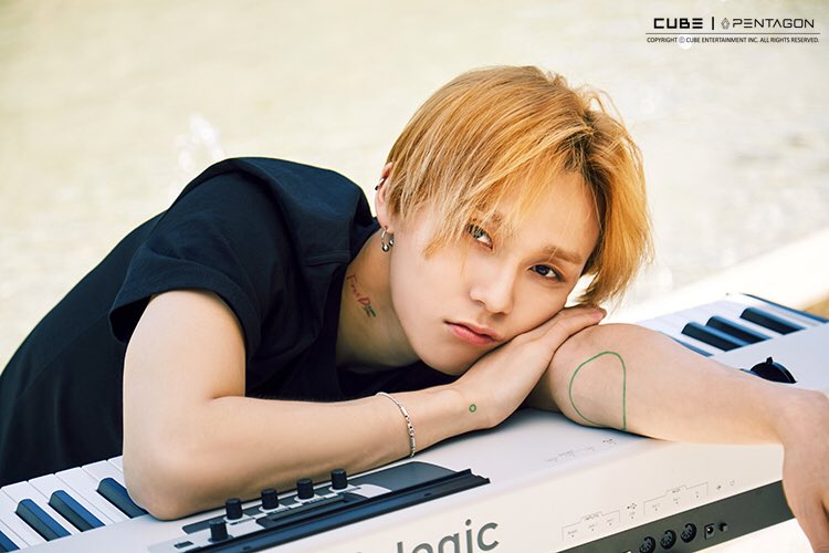 [📷] '#UNIBIRTHDAY! D-4' 🎹

#펜타곤 #PENTAGON 
#이던 #EDAWN
#유니버스데이