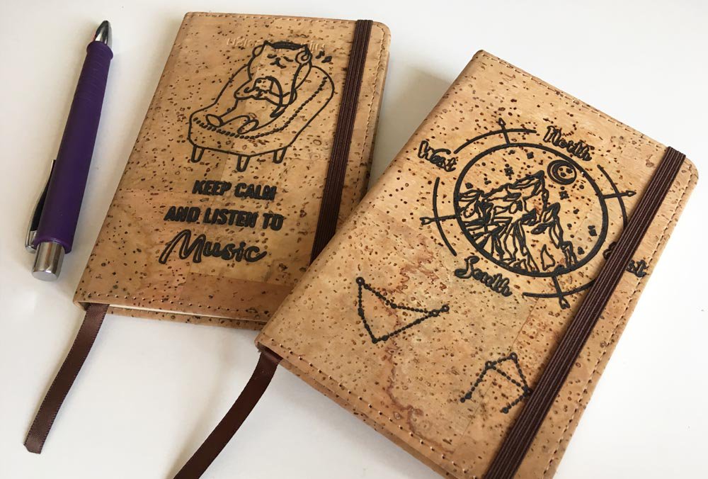 ¡Ahora cuadernos de corcho personalizados! Elige tu diseño en nuestra web o escibenos un e-mail a contacto@talleventus.com para indicarnos tus ideas. tallerventus.com/producto/cuade…