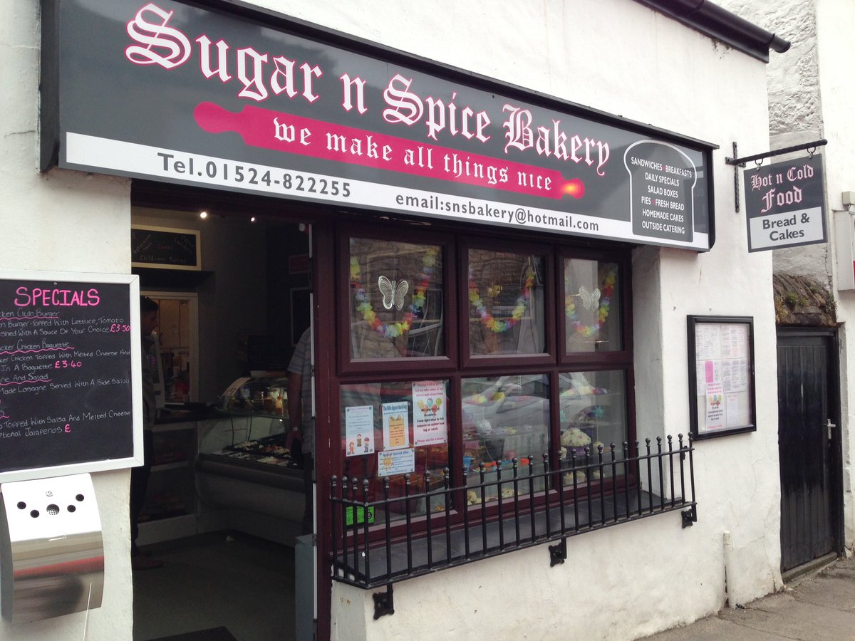JJRadioRadio's tweet image. Spending the afternoon in #BoltonLeSands and found a lovely little #buttie #sandwich shop called #SugarNSpice. Lots of choice and very reasonable prices.