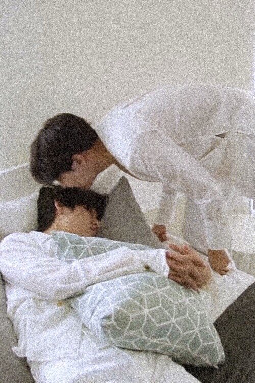 LovemyselfTarmy's tweet photo. Kardeşlerine olan sevgisine bayılıyorum çok güzelsin jhooooope

#iHeartRadioMMVAs⁠ ⁠⁠ ⁠ #MMVAs⁠ ⁠⁠ ⁠ #FFGroupBTS @BTS_twt https://t.co/7WG5XsU4gA
