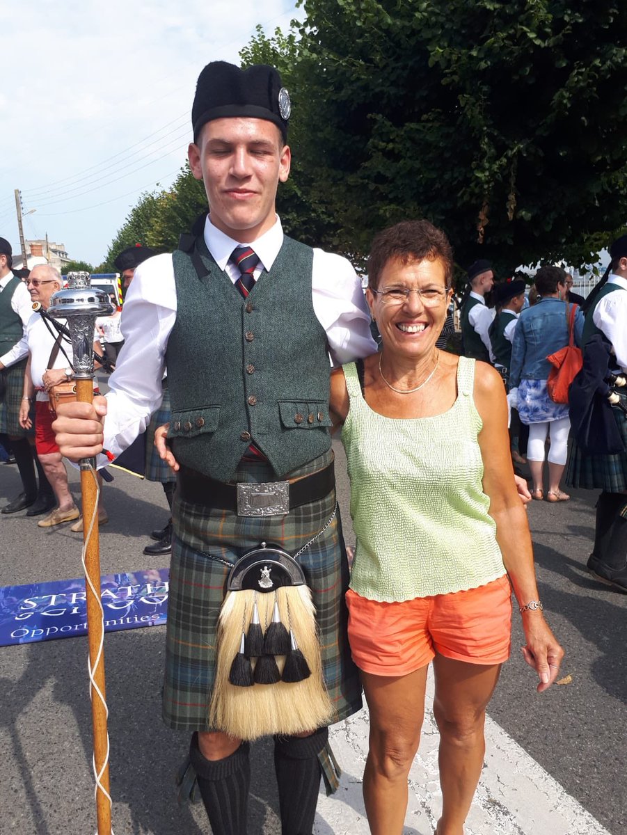 strathpipeband's tweet image. #strathpipeband on top form at #PortLuis @FESTIVALLORIENT @StrathallanSch