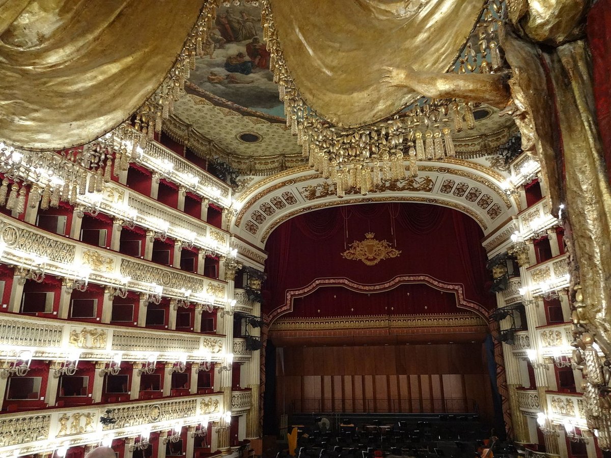 Gabriels_Song's tweet photo. 😊🎵 🎻 Happy Classical Music 😊🎵 🎻  @HALIDONMUSIC 

Uplifting, Inspiring &amp; Motivational Classical for the day ahead ‼️#LetsGo

🏛 Teatro Di San Carlo (View from the royal box 😉) #Naples #Italy 

https://t.co/0zjNX97R2n https://t.co/zCAauX2r8l