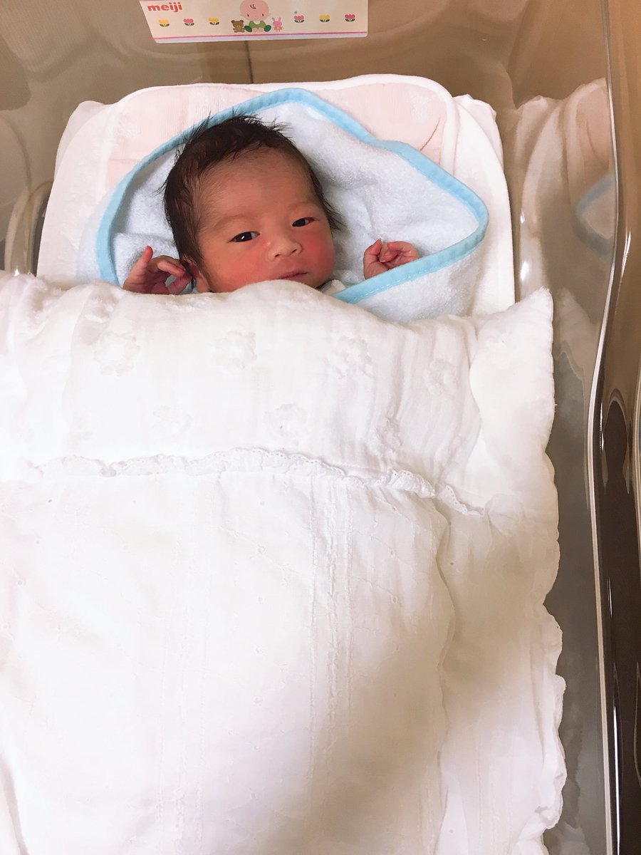RSr___87's tweet photo. H 30.8.7▶︎PM 1:42▶︎3278ｇ
内海利氣亜(リキア)👶🏻🍼💕

緊急帝王切開にて元気な男の子
出産しました🤱
パパ似のお目目クリクリ
イケメンボーイらしかです（笑）

涼にゎ妊娠中から出産まで
最後の最後まで支えられた😂
ありがと✨

これからも内海家をよろしくﾃﾞｽ👍 https://t.co/AssjswYAGg