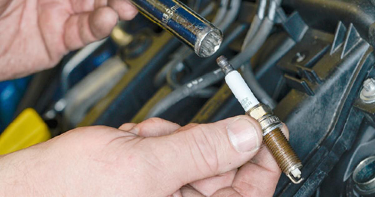 Know your car parts: how to test a spark plug ➡️ buff.ly/2jZua6Z

#cars #cartips #DIY #engines #TwitterCarClub #TuesdayTip
