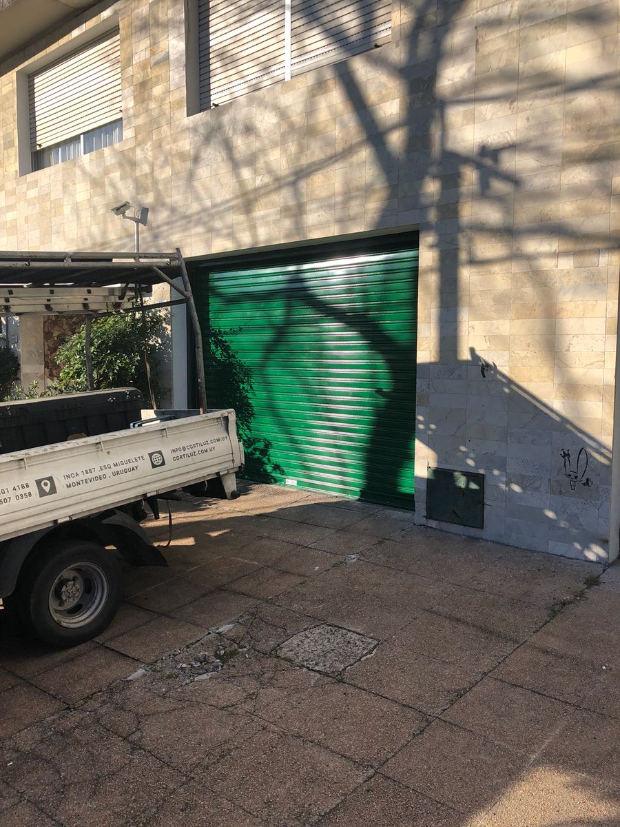 Cortinas metálicas con pintura en polvo al horno electrostática, color a elección. #CORTILUZ.