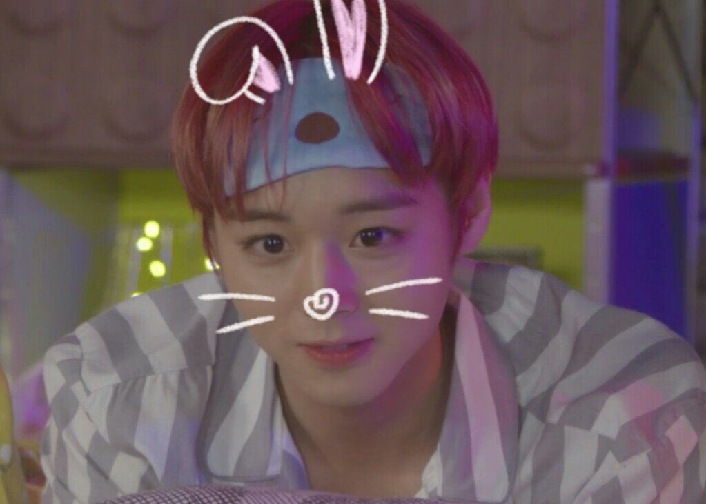 Bewwwwwadee's tweet photo. ไม่รักไม่ไหวอ่ะคนนี้ 💗💗💗💗 https://t.co/cr68sAl1kT
