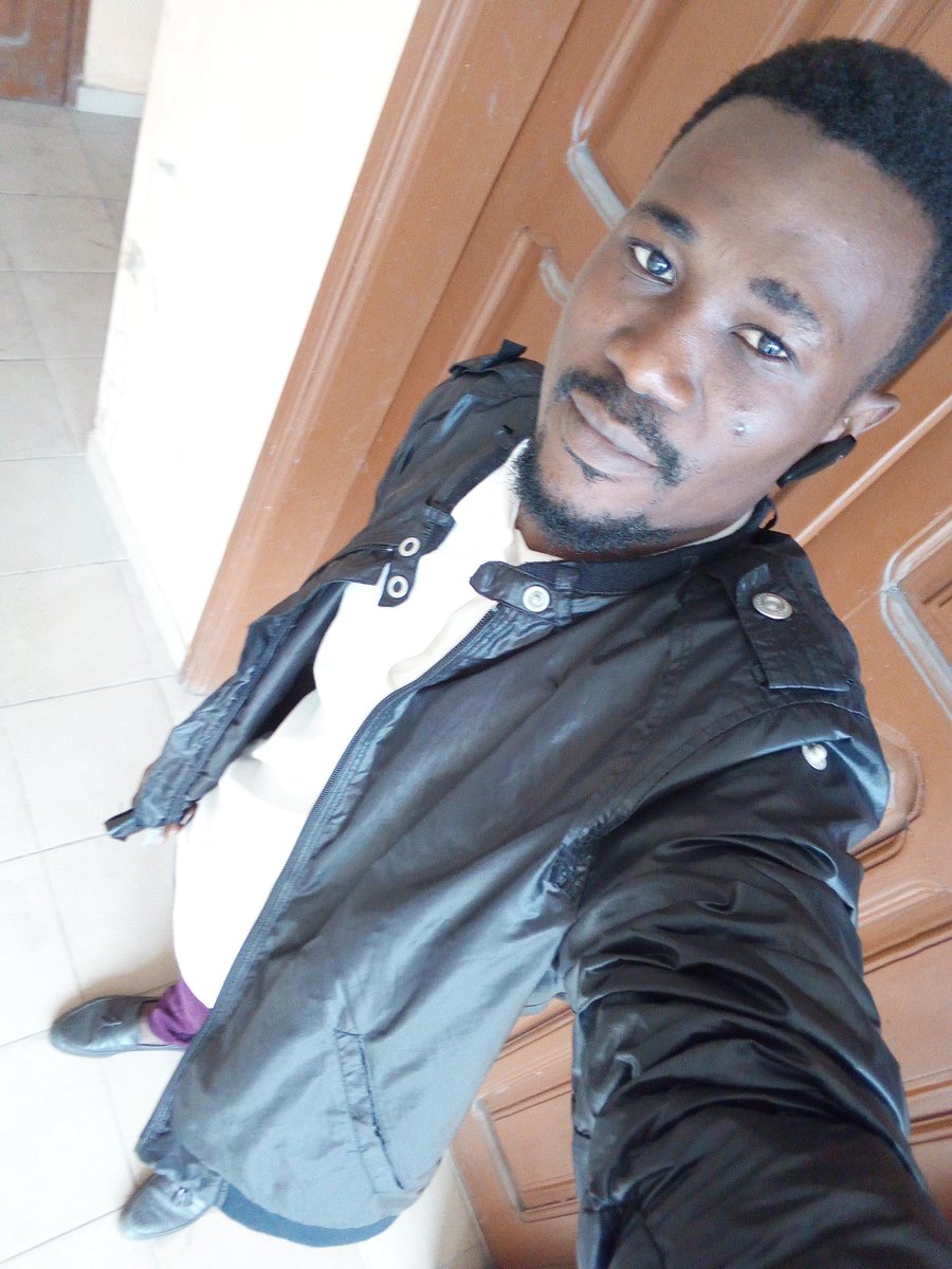 SuspecttCom's tweet image. Au calme pour le service