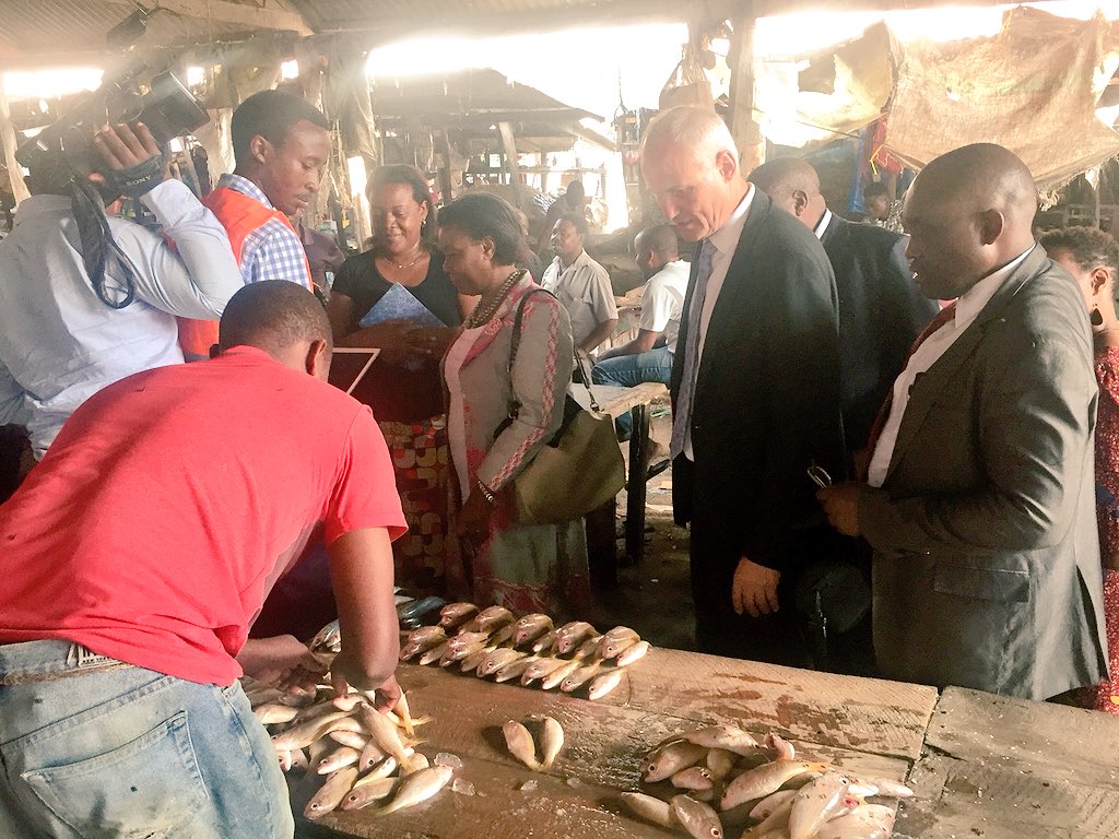 DKAmbTanzania's tweet photo. Very interesting visit to Mburahati market today. Proud to provide #DKAid for PPP to upgrade market facility to make space for 400 traders of #vegetables #meat #fish &amp; #chicken good progress look forward to visit again end of 2018 to see it full with traders @DanishMFA @tpsftz https://t.co/1iSYE3I89I