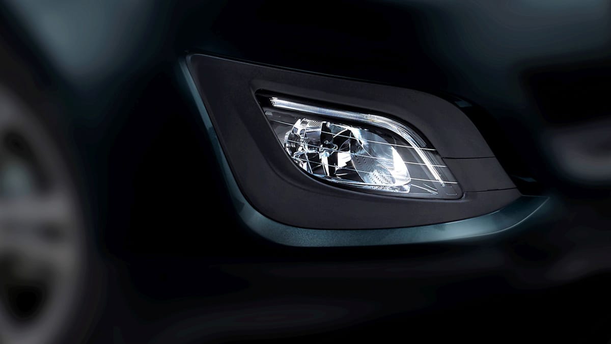CarDekho's tweet photo. Here are some clearer images of the @Mahindra_Auto #Marazzo / #U321 MPV. Scheduled for launch ahead of Diwali 2018. https://t.co/g7sJ8HUmLl