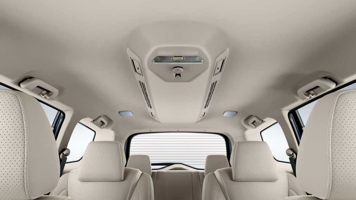 autox's tweet photo. Here's a peek at the interiors of the upcoming #Mahindra #Marazzo
#MahindraU321 https://t.co/6xwyfhIVgr