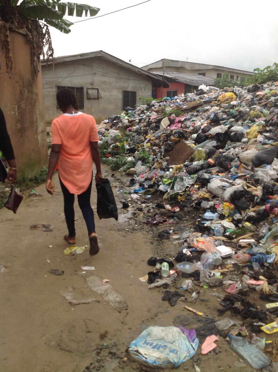 BeautifulDelta's tweet image. So sad that this is happening in Ogunu at this time. The authorities concerned should act up. Clean up Warri.