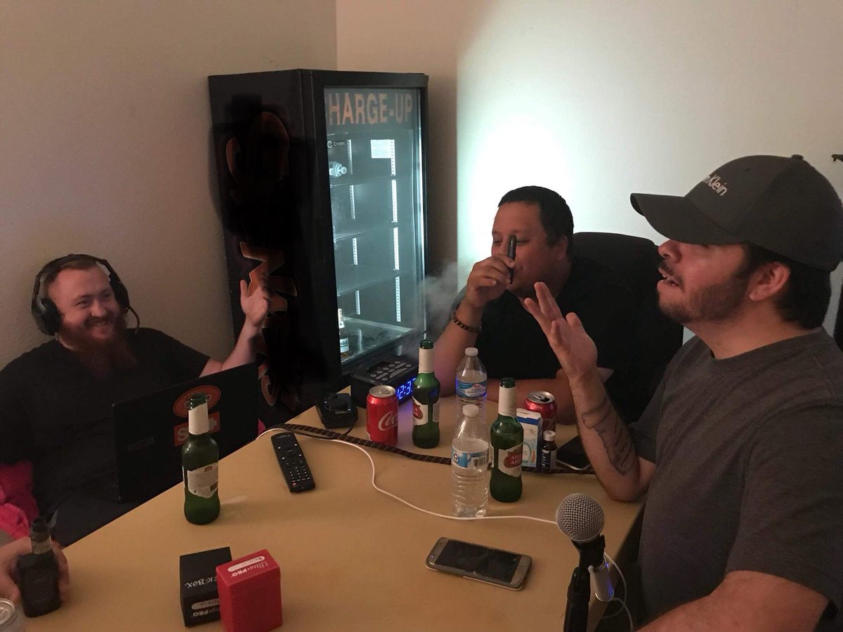 SEVNTEEN's tweet photo. Pictures from the first podcast very basic but it will be at 100% soon #sevnteenproduction https://t.co/Gx80QkWNaO