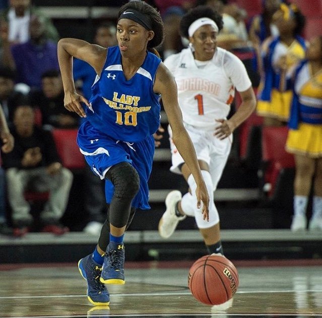 Maddie Evan's PG, 2020.  Lead her HS team to a Georgia State Championship as a freshman.  Maddie had a good Summer.  She is the full package.📚⛹🏽‍♀️🏀🏆🎓.
