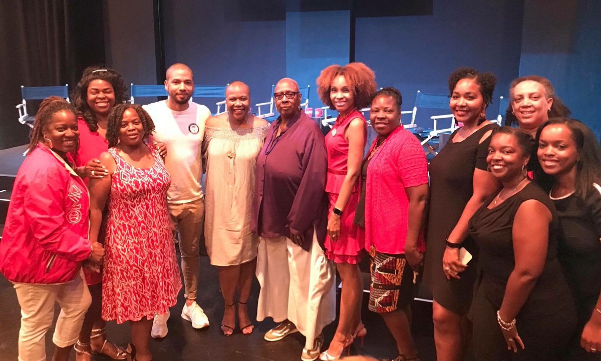 dstnyac's tweet photo. 🗣Say his name! #TravyonMartin
Pictured: Jussie Smollet, Judith Jamison, Sybrina Fulton, Tracy Martin and members of New York and Brooklyn Alumnae chapters. #DSTv #trayvonmartinstory #sayhisname✊🏾 #dstnyac #FirstGradChapter #NYACSocialAction #NYACArtsandLetters #DST1913 https://t.co/b1FXJtoF3H