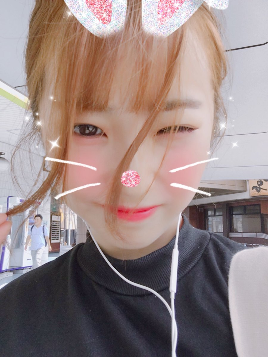 nano_ioi's tweet photo. そいや、髪色めちゃ明るくなったよって！ https://t.co/mcvhozDhix