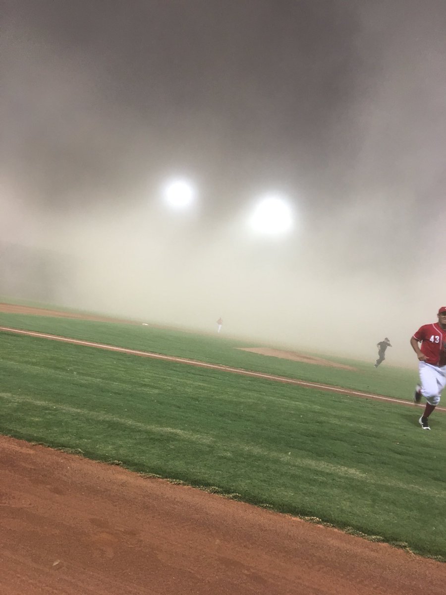 braunerhulk's tweet image. Just got #haboobed out! That’s a first... @Reds #azproblems