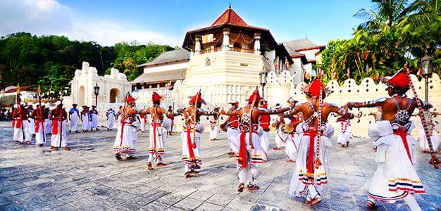 GlobalTravelsa1's tweet photo. Visit Sri Lanka in August season for witness the Dalada Perahera the oldest and most prestigious Buddhist festival in Sri Lanka with Global Travels and Holidays 
#DaladaPerahera #Kandy #SriDaladaMaligawa
#kandyperahera
#culturalandheritagetoursinSriLanka #templeoftoothrelic https://t.co/Yu9HAa6zCF