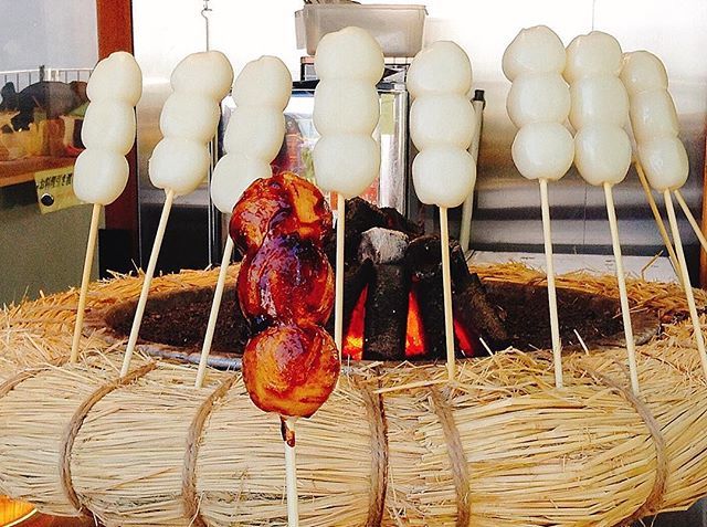 手ぬぐい屋 ともぞう本舗 By 営業部長 高尾山 ケーブルカー高尾山駅の近くのスミカで 三福だんご くるみ味噌 だんご 団子 三福だんご T Co H6yymh2p2n